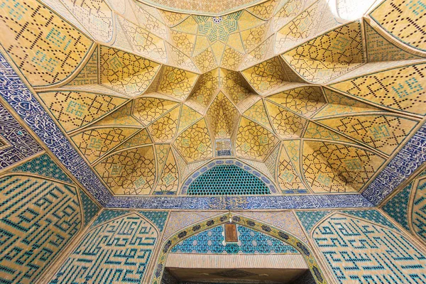 イランのイスラム教共和国 イスファハン イスファハン エスファハーンのモスクは グランド 会衆モスクです ユネスコの世界遺産に登録されています — ストック写真