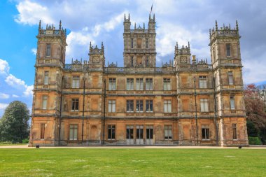 İngiltere, Hampshire. 2 Mayıs 2017. Highclere Castle. Jacobethan stil kır evi, Earl Carnarvon koltuğunda. Sity Abbey ayarı.