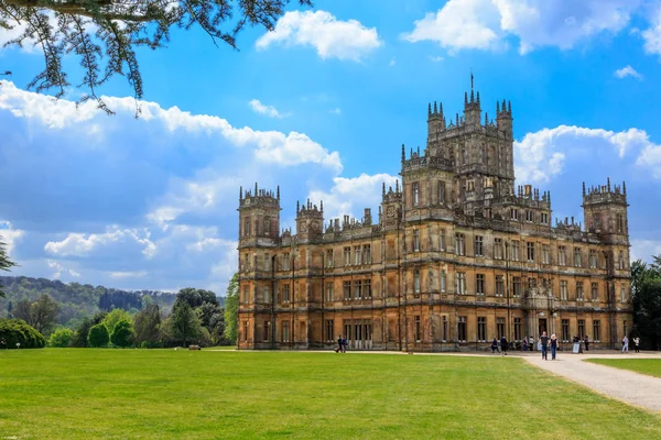 İngiltere, Hampshire. 2 Mayıs 2017. Highclere Castle. Jacobethan stil kır evi, Earl Carnarvon koltuğunda. Sity Abbey ayarı.