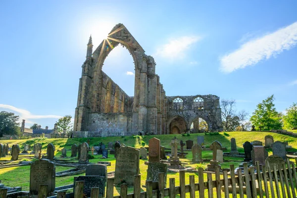 England North Yorkshire Wharfedale Bolton Abbey Terrenos Ruinas Del Monasterio — Foto de Stock