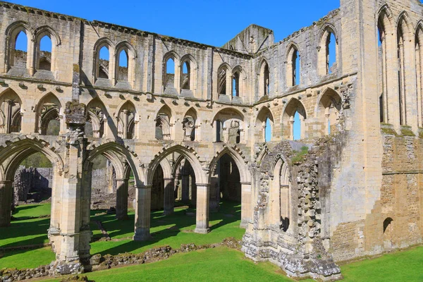 North Yorkshire, İngiltere'de Vilsın. 13 c. manastır kalıntıları Vilsın Abbey.