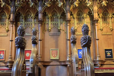 Yorkshire, İngiltere'de York. İngiliz Gotik tarzı Katedrali ve Metropolitical Aziz Peter Kilisesi York veya York Minster. Koro koltuk. 2017-05-04