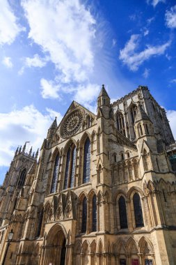 Yorkshire, İngiltere'de York. İngiliz Gotik tarzı Katedrali ve Metropolitical Aziz Peter Kilisesi York veya York Minster.