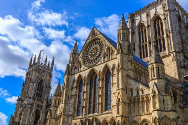 Yorkshire, İngiltere'de York. İngiliz Gotik tarzı Katedrali ve Metropolitical Aziz Peter Kilisesi York veya York Minster.