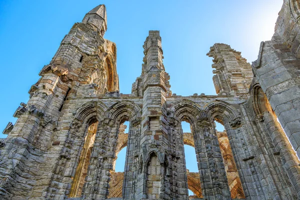 Whitby North Yorkshire Anglia Északi Tenger Keleti Szikláján Áll Angol — Stock Fotó