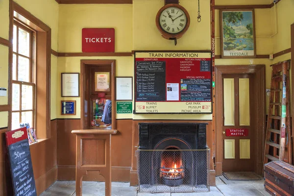 Inglaterra West Yorkshire Keighley Worth Valley Ferrocarril Trenes Vapor Millas — Foto de Stock