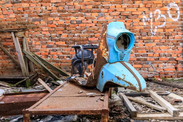 Osteuropa Ukraine Pripjat Tschernobyl Verrostete Überreste Eines Motorrollers April 2018 — Stockfoto