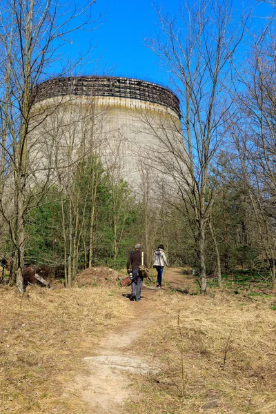 Europa Del Este Ucrania Pripyat Chernobyl Los Turistas Que Caminan — Foto de Stock