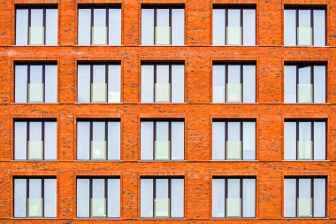 Çatı katı tarzında bir konut bina tuğla cephe. St. Petersburg modern binalar.