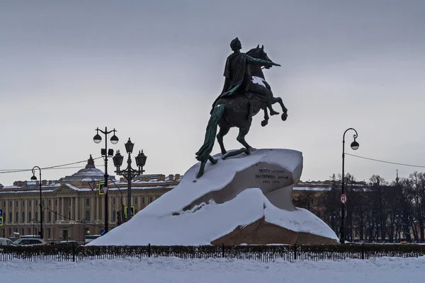 Cavaleiro Bronze Monumento Imperador Russo Pedro Grande São Petersburgo Fevereiro — Fotografia de Stock