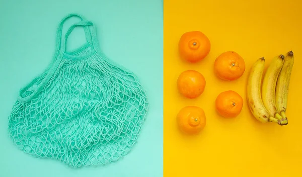 Tangeriner Och Apelsiner Ligger Neo Mint Sträng Väska — Stockfoto