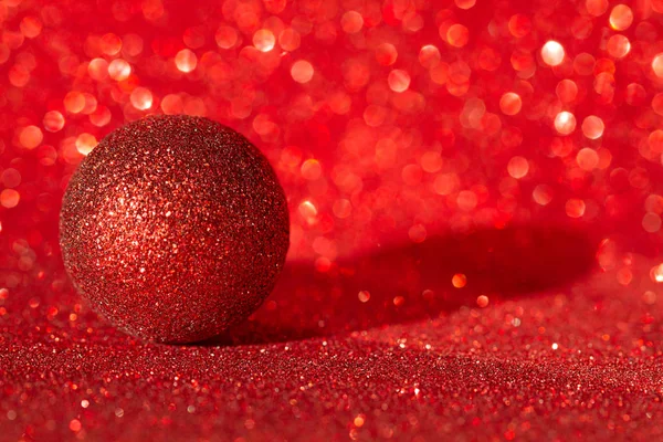 New Year Red Ball Brilliant Purple Background — Stock Photo, Image