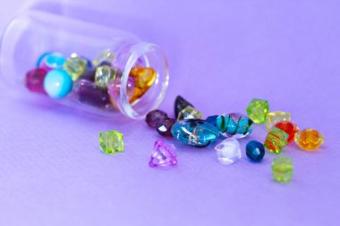 Arka planda güzel mücevherler, kapat