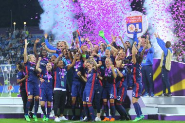 Kiev, Ukrayna 24 Mayıs, 2018: Lyon futbolcular Uefa Kadınlar Şampiyonlar Ligi Vfl Wolfsburg Lyon Valeriy Lobanovskyi Dinamo Stadı nda final sırasında zafer sevinç