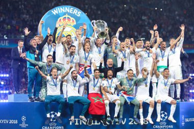 Kiev, Ukrayna - 26 Mayıs, 2018: Real Madrid oyuncular arasında Liverpool ve Olimpiyskiy ulusal spor kompleksi, Real Madrid Uefa Şampiyonlar Ligi final maçı sırasında zafer kutlamak