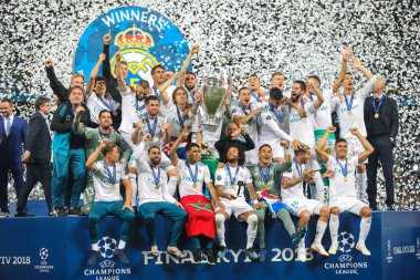 Kiev, Ukrayna - 26 Mayıs, 2018: Real Madrid oyuncular arasında Liverpool ve Olimpiyskiy ulusal spor kompleksi, Real Madrid Uefa Şampiyonlar Ligi final maçı sırasında zafer kutlamak