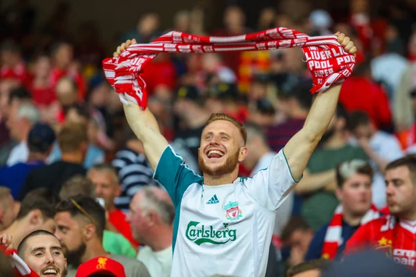 Kiev, Ukrayna - 26 Mayıs, 2018: Fc Liverpool İngiliz hayranları sırasında final Uefa Şampiyonlar Ligi Liverpool ve Olimpiyskiy ulusal spor kompleksi, Real Madrid arasındaki maç