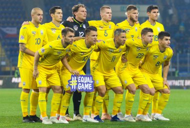 Kharkiv, Ukrayna - 16 Ekim 2018: grubu fotoğraf Uefa Ligi sırasında Ukrayna milli takımının maç Ukrayna - Metalist Stadı nda Çek Cumhuriyeti
