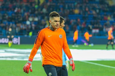 Kharkiv, Ukrayna - 23 Ekim 2018: Brezilyalı profesyonel futbolcu Ederson sırasında Uefa Şampiyonlar Ligi maç Shakhtar - Manchester City Metalist Stadyumu'nda