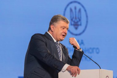 Poltava, Ukrayna-Mart 16, 2019: Cumhurbaşkanı Ukrayna Petro Poroshenko Saray listopad bölgesel kalkınma Konseyi toplantısı sırasında