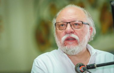 Poltava, Ukrayna - 8 Haziran 2019: Rus yazar ve şair Igor Pomerantsev, Meridian Poltava Festivali'nde