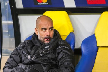 Kharkiv, Ukrayna 18 Eylül 2019: Uefa Şampiyonlar Ligi maçında İspanyol teknik direktör pep Guardiola ve eski futbolcusu Pep Guardiola Shakhtar