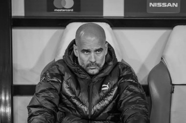 Kharkiv, Ukrayna 18 Eylül 2019: Uefa Şampiyonlar Ligi maçında İspanyol teknik direktör pep Guardiola ve eski futbolcusu Pep Guardiola Shakhtar