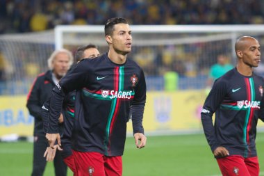 Kyiv, Ukrayna - 14 Ekim 2019: Portekizli profesyonel futbolcu Cristiano Ronaldo Avrupa-2020 Ukrayna - Portekiz Olimpiyat Stadyumu 'nda oynanan ön eleme maçında