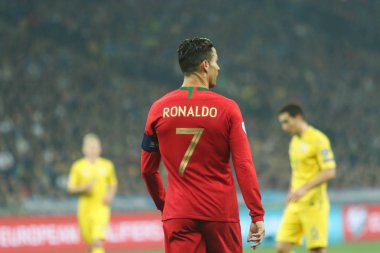 Kyiv, Ukrayna - 14 Ekim 2019: Portekizli profesyonel futbolcu Cristiano Ronaldo Avrupa-2020 Ukrayna - Portekiz Olimpiyat Stadyumu 'nda oynanan ön eleme maçında