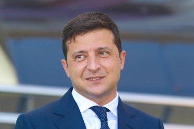 POLTAVA, UKRAINE - 1 Eylül 2020: Ukrayna Volodymyr Zelensky resmi ziyaretinde halka sesleniyor