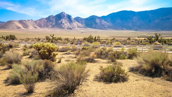 Landscape with road in Death Valley. USA. — Stock Photo, Image