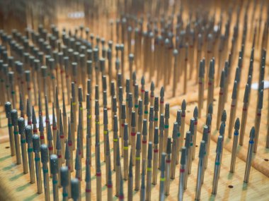 Donanım manikür ve pedikür için farklı kesiciler. 