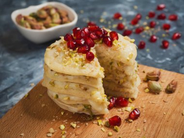 Fas krep Layer Cake - Baghrir kek.