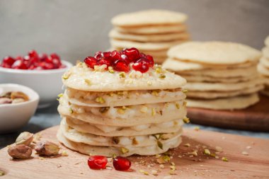 Fas krep Layer Cake - Baghrir kek.