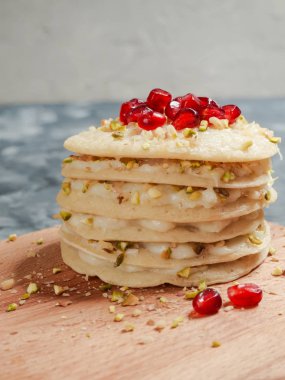 Fas krep Layer Cake - Baghrir kek.