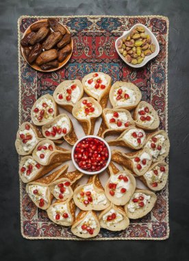 Nar Qatayef Asafiri, Arap gözleme.