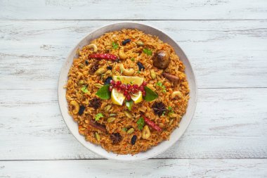 Narlı, Hint cuisin vejetaryen Biryani