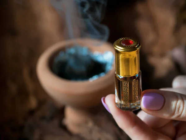 Profumo di attar arabo o fragranze di olio di agarwood . — Foto Stock