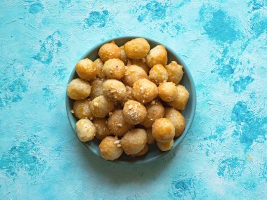 Luqaimat - geleneksel Arap tatlı köfte. Tatlı Ramazan yemekleri