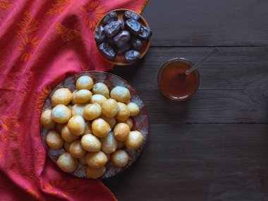 Arap geleneksel Ramazan tatlıZalabya. 