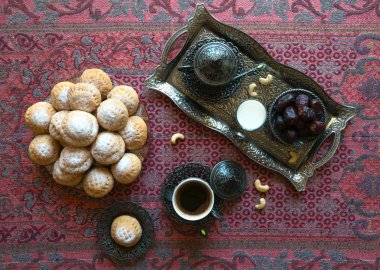 Ramazan tatlılar arka plan. El Fitr İslam Şöleni Kurabiyeleri. Mısır çerezleri 