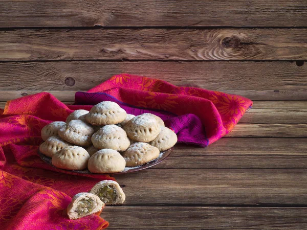 Cookie-k el Fitr iszlám ünnepe. Ramadan édességek. Egyiptomi sütik "Kahk el Eid" — Stock Fotó