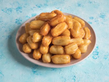 Tulumba Tatlisi - Geleneksel Türk tatlıları.