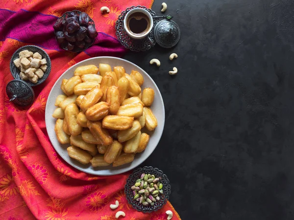 Dulces árabes Tulumba, celebración Eid Ramadan . — Foto de Stock