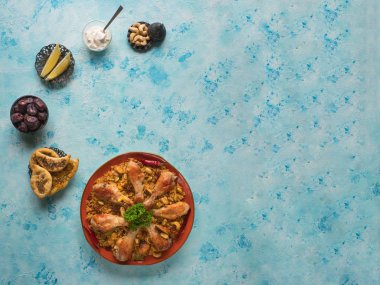 Arap geleneksel gıda kase Kabsa et ile