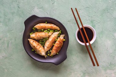 Kasede Kızarmış Asya köfte