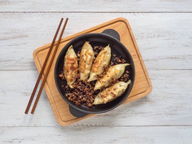 Kasede Kızarmış Asya köfte