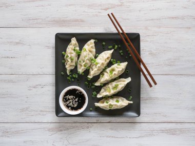 Tabakta Ev Yapımı Et Köfte, üst görünümü