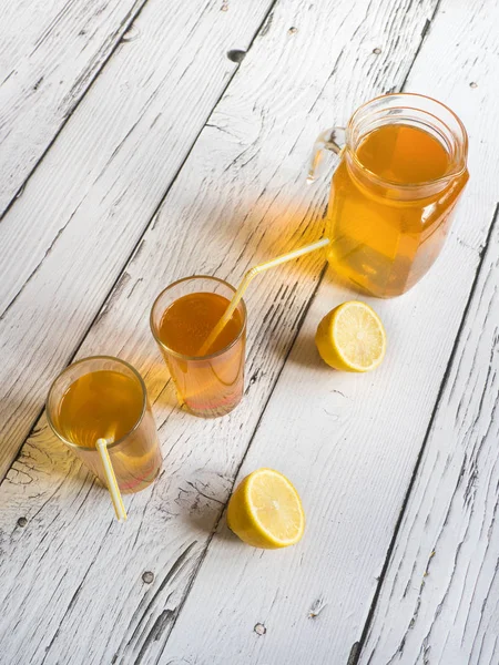 Organic fermented tea drink Kombucha with lemon — Stock Photo, Image