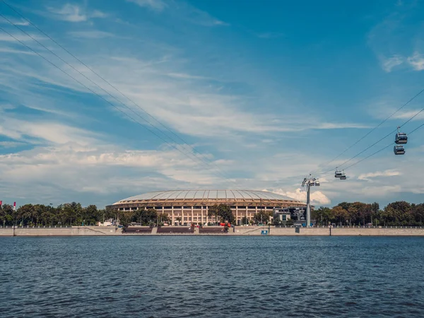 Москва Липня 2020 Лужникийский Стадіон Кабельне Авто Через Річку Москва — стокове фото